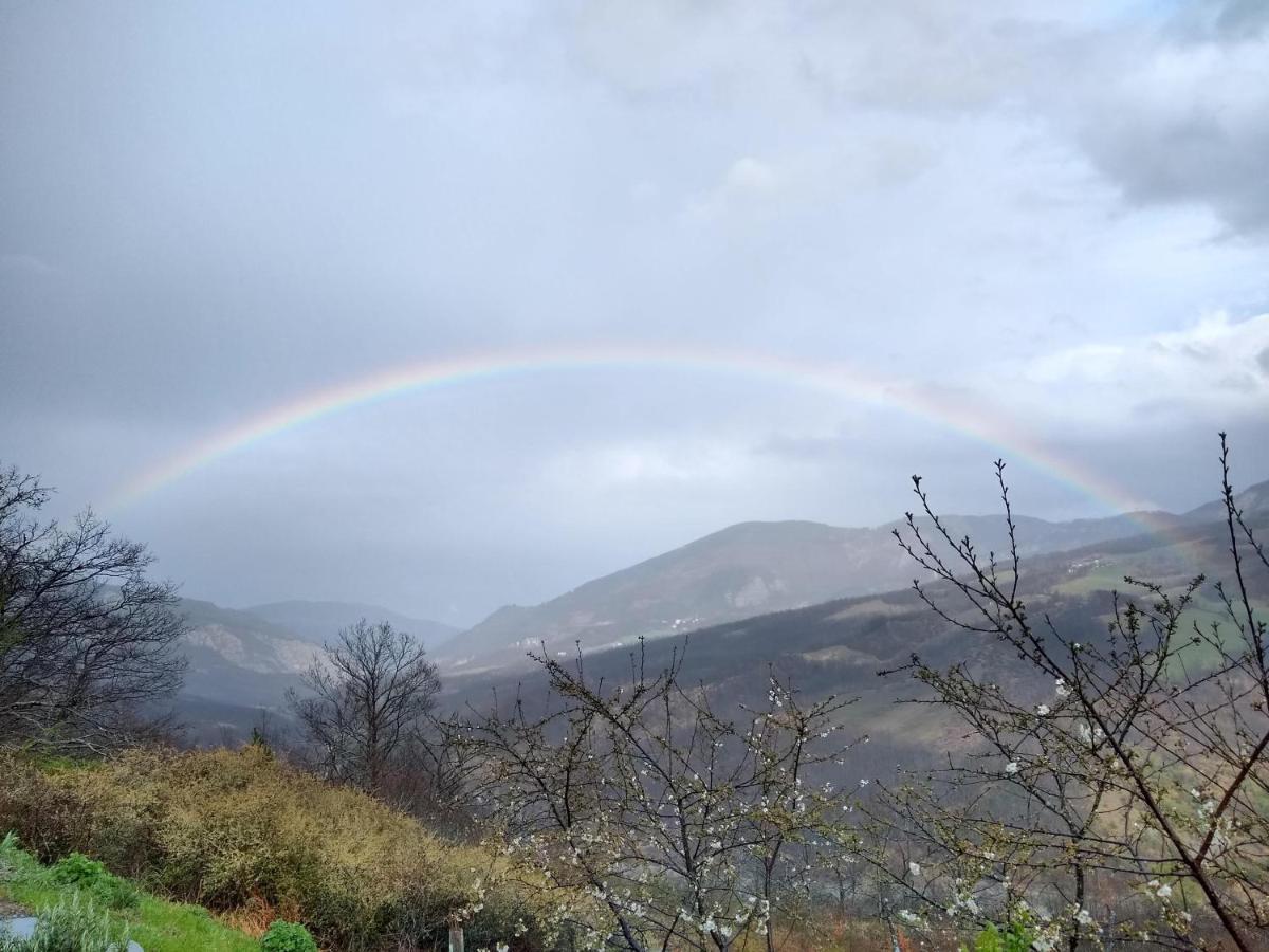 Le Spine B&B Sulla Via Francigena Berceto Exterior foto
